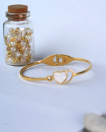 Two Hearts Bracelet Gold