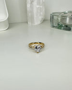 White Heart Ring - Gold