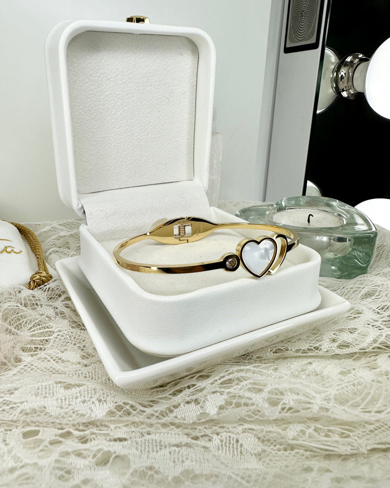 Two Hearts Bracelet Gold