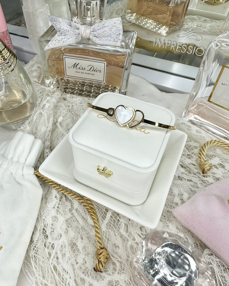 Two Hearts Bracelet Gold
